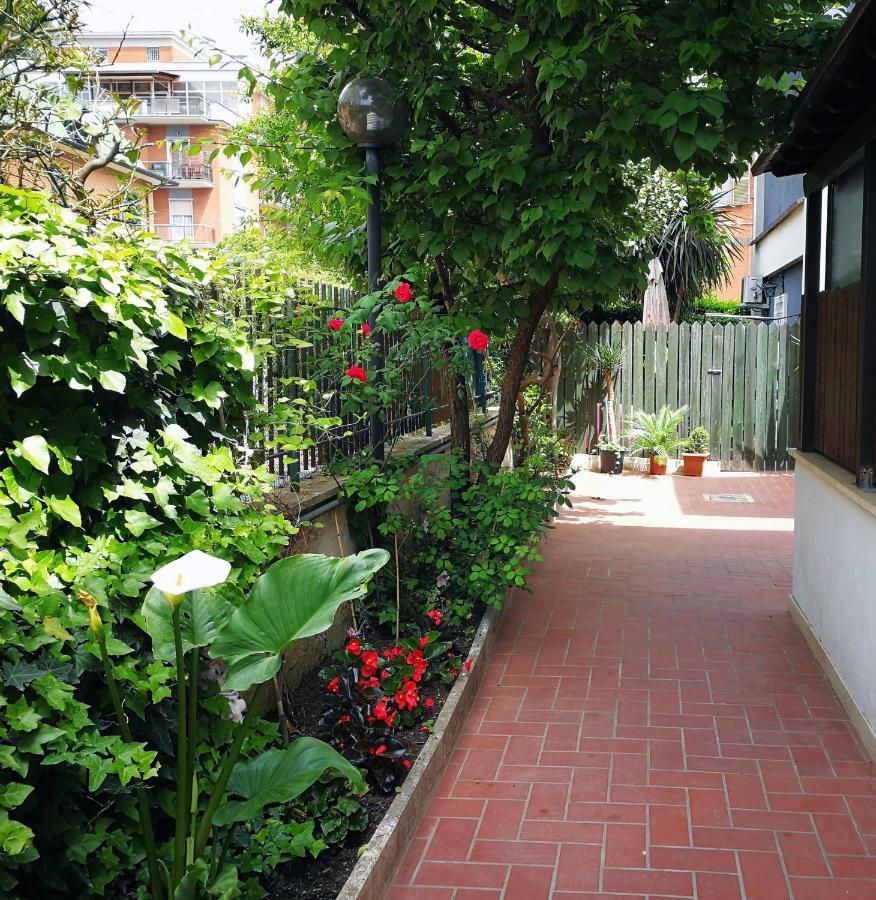 Lambertone, Cozy Flat In Rome, Aurelio Vatican Bagian luar foto
